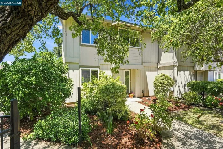 1725 Landana Drive 3, Concord, California 94519-1447