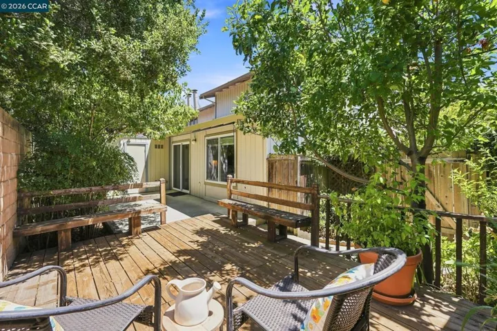 1725 Landana Drive 3, Concord, California 94519-1447
