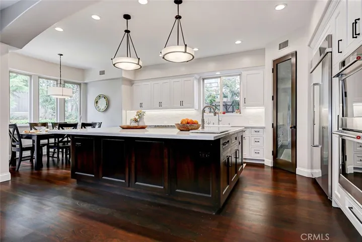 3005 N Poinsettia Avenue, Manhattan Beach, California 90266