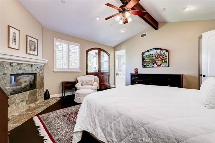 3005 N Poinsettia Avenue, Manhattan Beach, California 90266