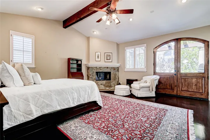 3005 N Poinsettia Avenue, Manhattan Beach, California 90266