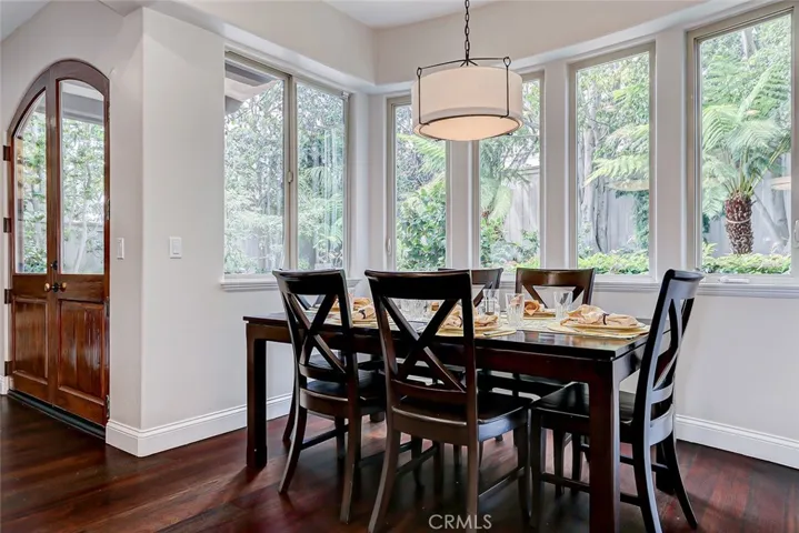 3005 N Poinsettia Avenue, Manhattan Beach, California 90266