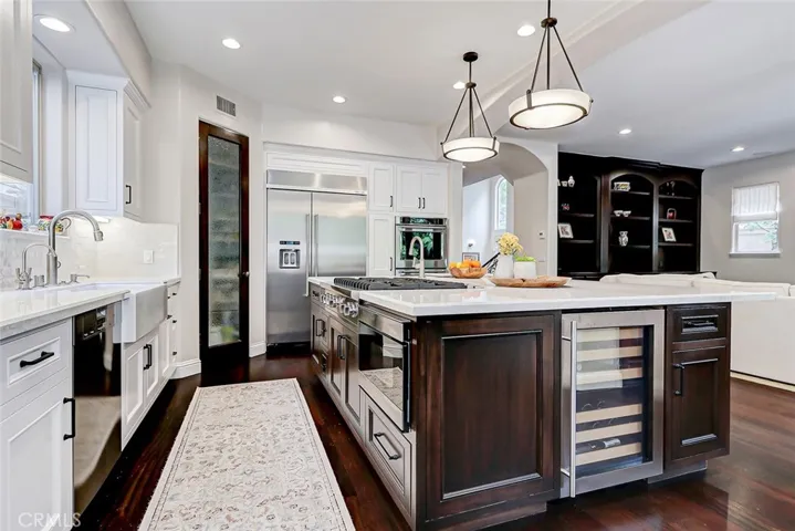 3005 N Poinsettia Avenue, Manhattan Beach, California 90266