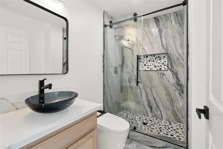 7422 Kyle Court, West Hills, California 91307
