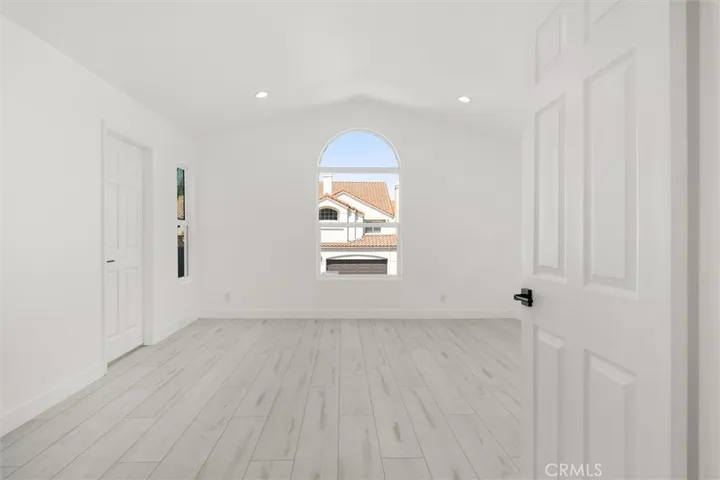 7422 Kyle Court, West Hills, California 91307