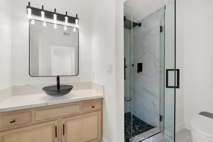 7422 Kyle Court, West Hills, California 91307
