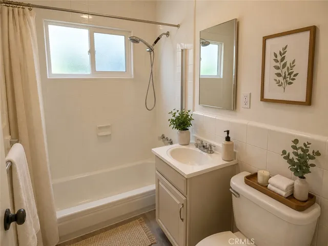 Virtually staged bathroom