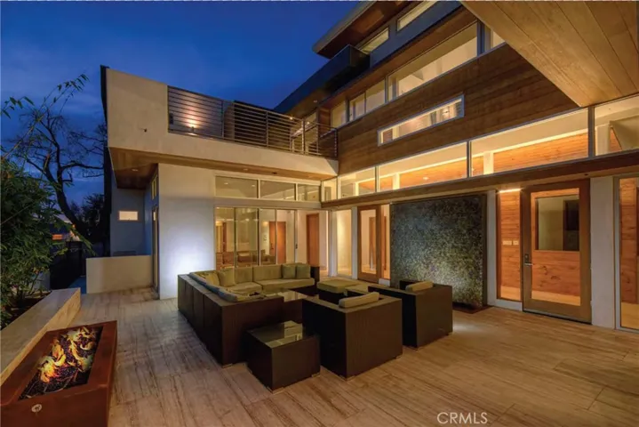 4154 Kenyon, Los Angeles, California 90066