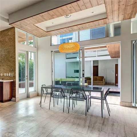 4154 Kenyon, Los Angeles, California 90066