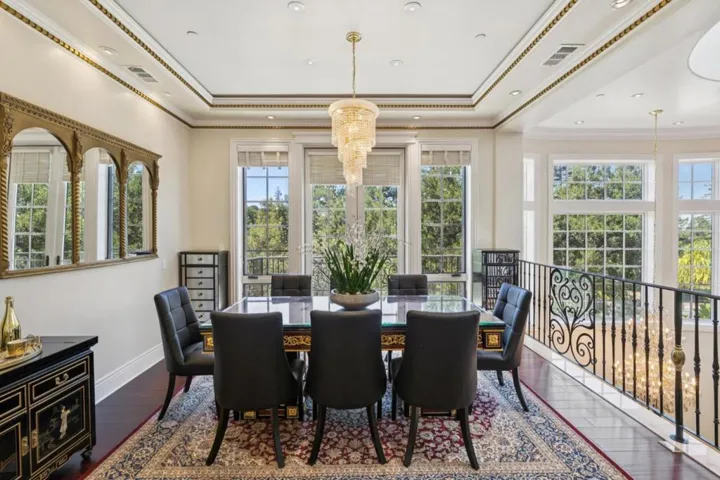 730 S El Monte Avenue, Los Altos, California 94022