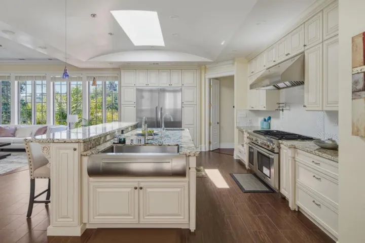 730 S El Monte Avenue, Los Altos, California 94022