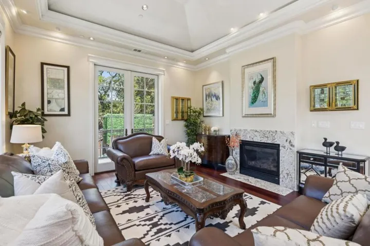 730 S El Monte Avenue, Los Altos, California 94022