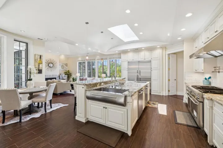 730 S El Monte Avenue, Los Altos, California 94022