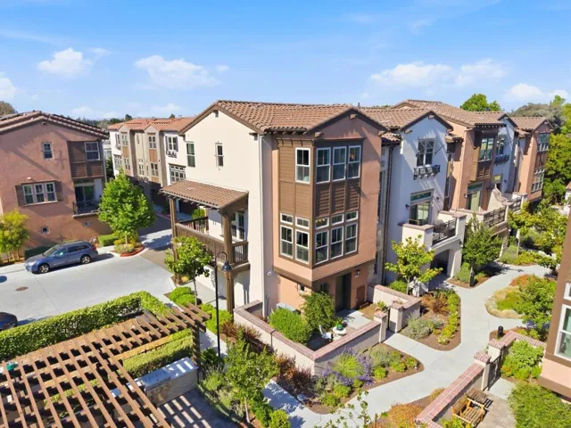 2348 Toledo Terrace, Mountain View, California 94043