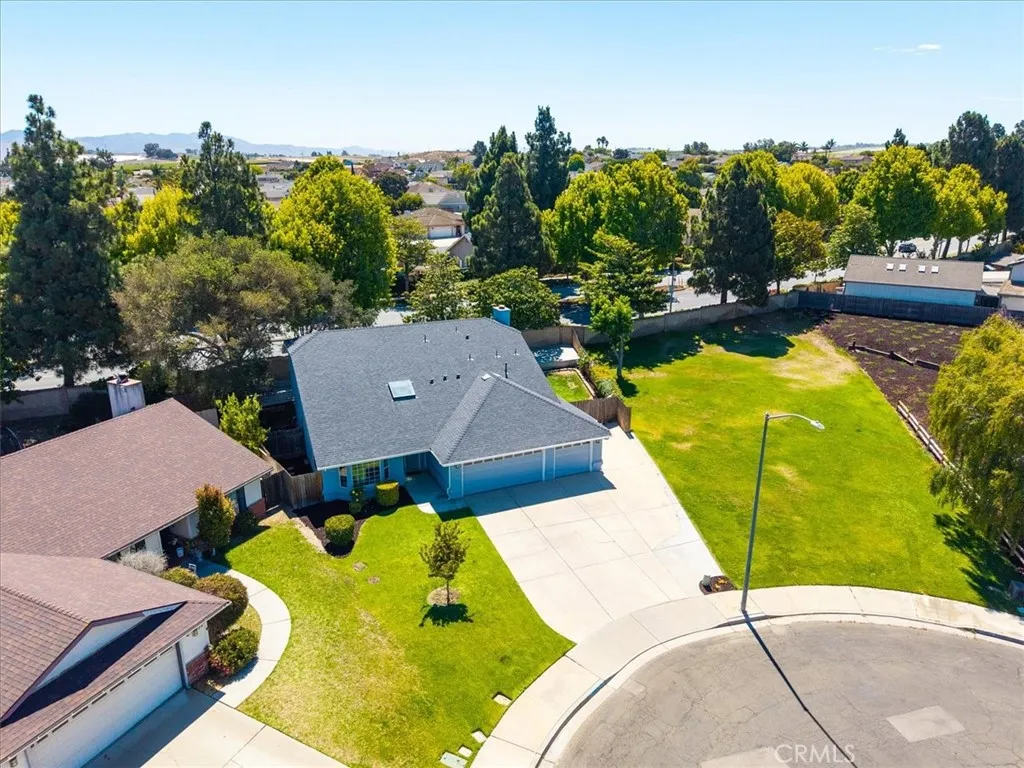 838 Rain Tree Court, Santa Maria, California 93455 — photo 5