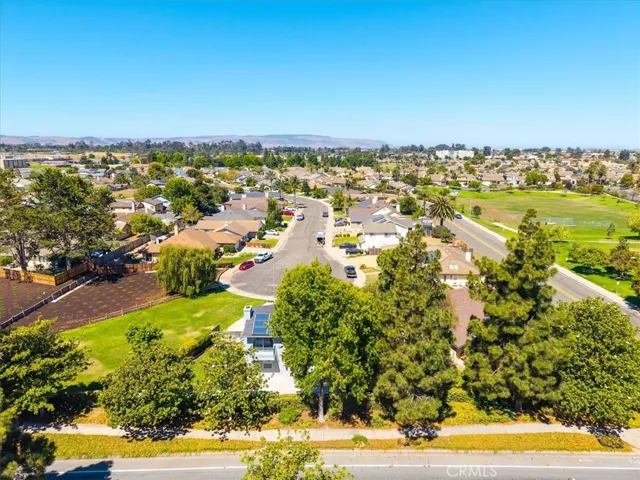 838 Rain Tree Court, Santa Maria, California 93455