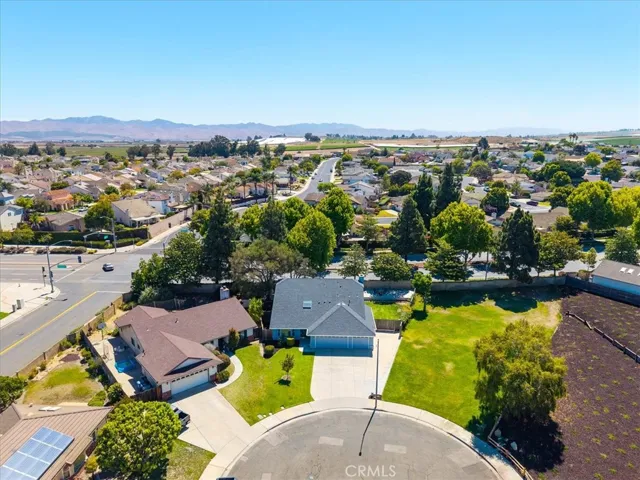 838 Rain Tree Court, Santa Maria, California 93455