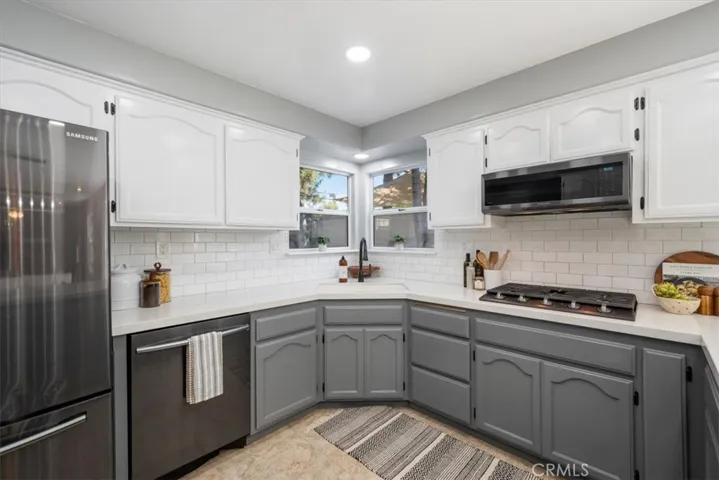 838 Rain Tree Court, Santa Maria, California 93455