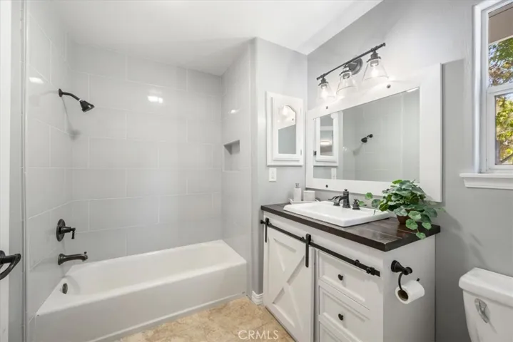 838 Rain Tree Court, Santa Maria, California 93455