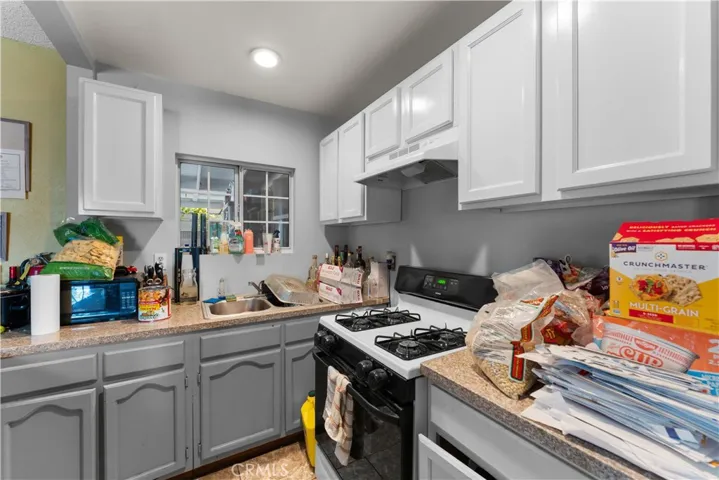 11019 Bluejay, Santa Fe Springs, California 90670