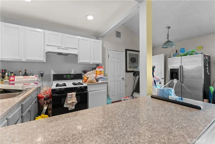 11019 Bluejay, Santa Fe Springs, California 90670