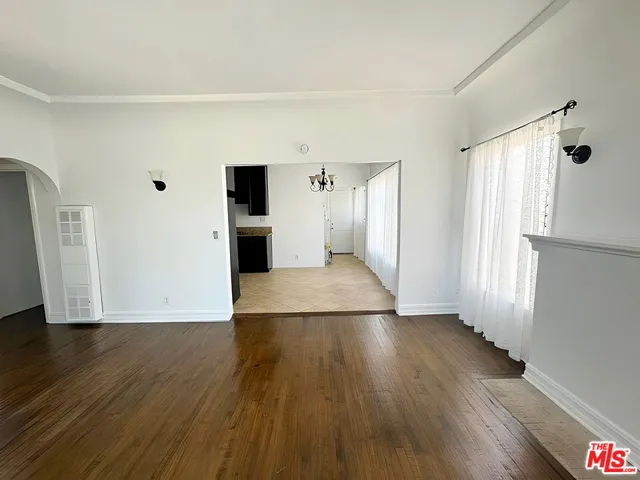 1525 1/2 S Orange Grove Avenue, Los Angeles, California 90019