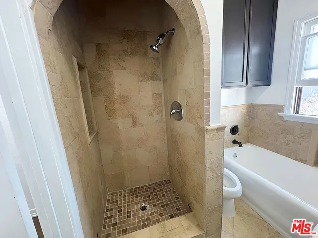 1525 1/2 S Orange Grove Avenue, Los Angeles, California 90019