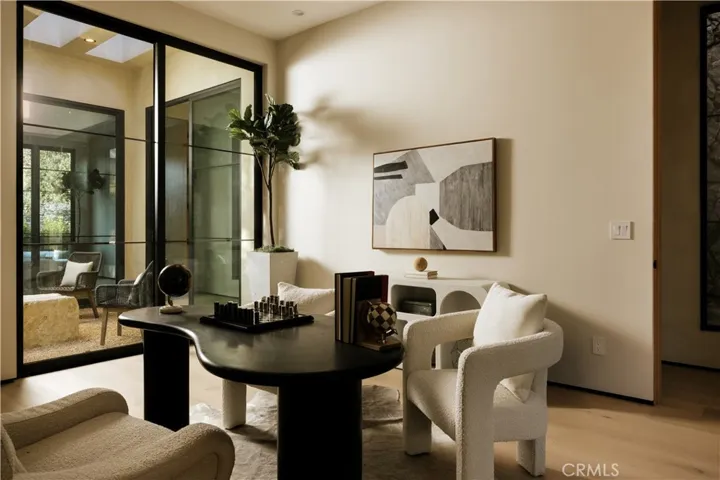 23338 Collins Street, Woodland Hills, California 91367