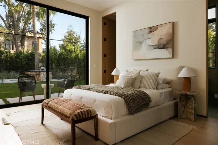 23338 Collins Street, Woodland Hills, California 91367