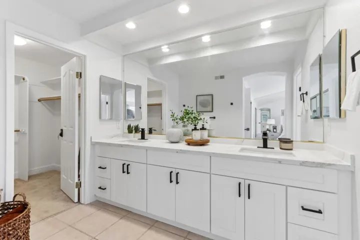 292 Silverlake Court, Milpitas, California 95035