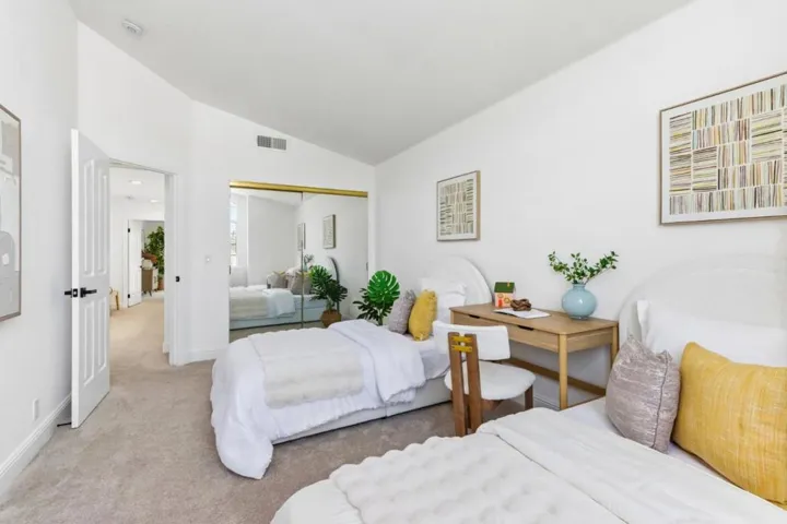 292 Silverlake Court, Milpitas, California 95035