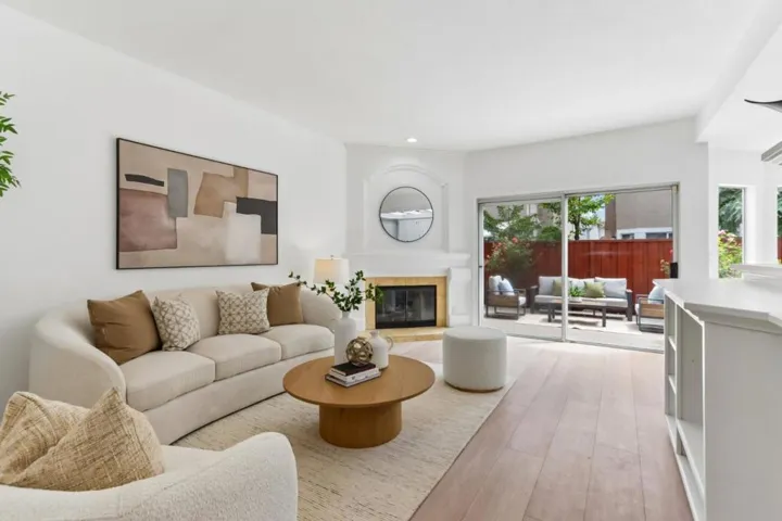 292 Silverlake Court, Milpitas, California 95035