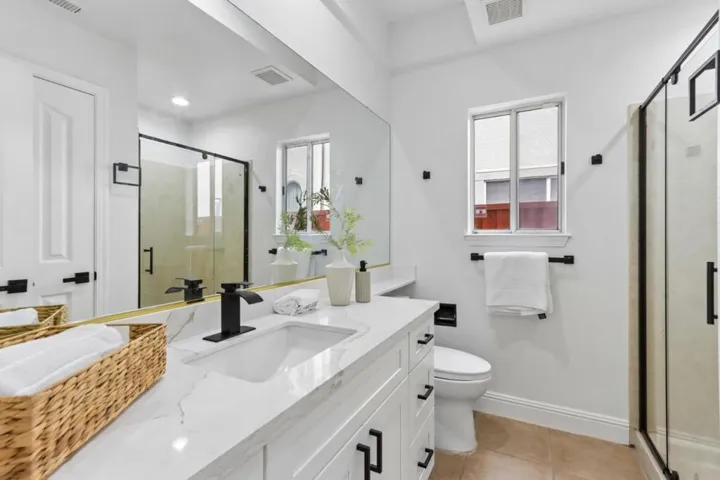 292 Silverlake Court, Milpitas, California 95035