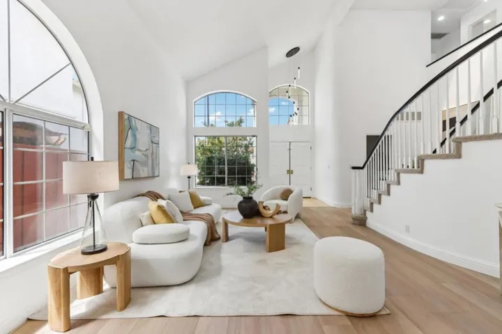 292 Silverlake Court, Milpitas, California 95035