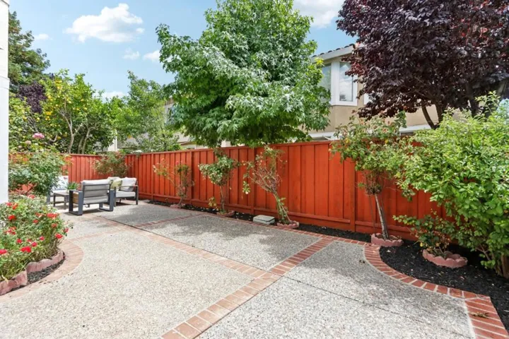292 Silverlake Court, Milpitas, California 95035