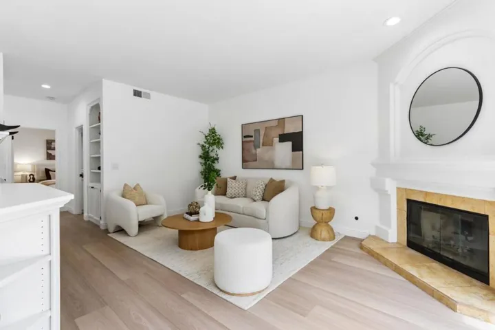 292 Silverlake Court, Milpitas, California 95035