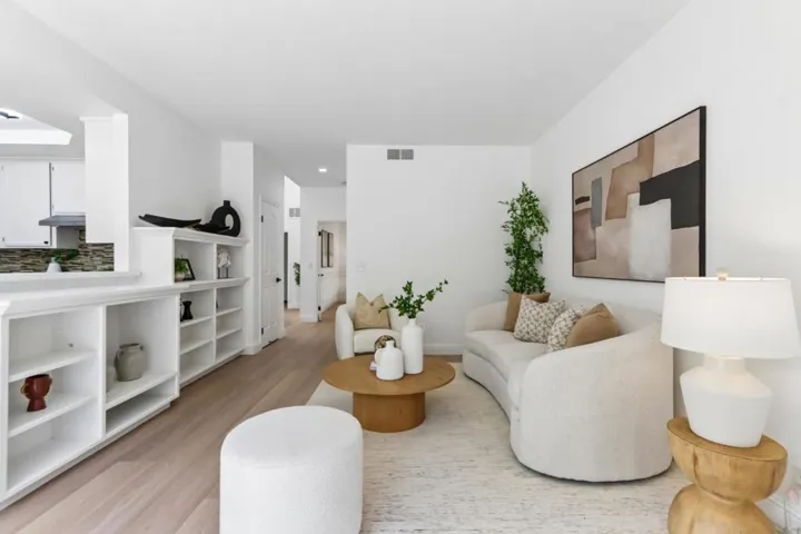 292 Silverlake Court, Milpitas, California 95035