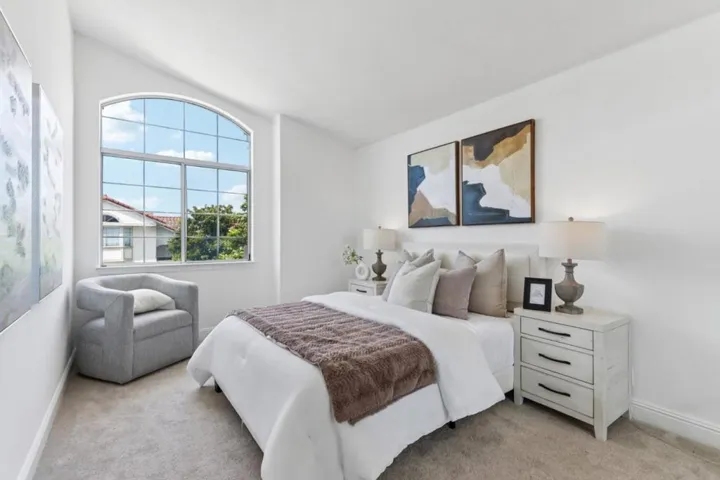 292 Silverlake Court, Milpitas, California 95035