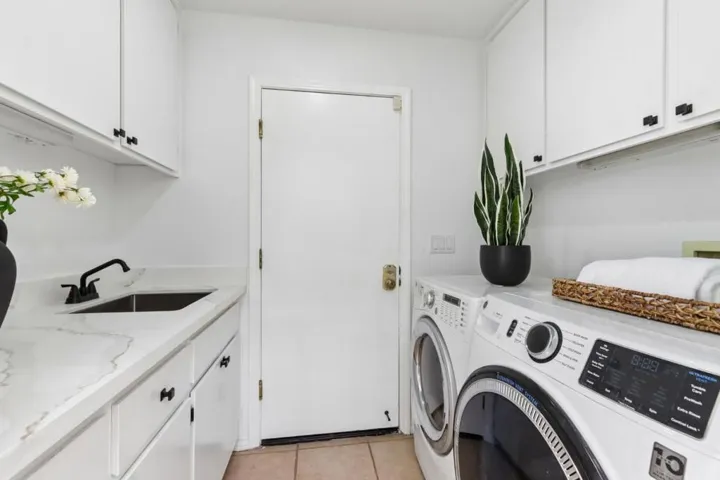 292 Silverlake Court, Milpitas, California 95035