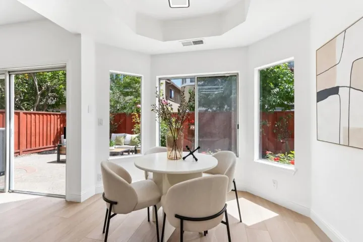 292 Silverlake Court, Milpitas, California 95035