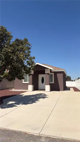 11088 Spruce Avenue, Bloomington, California 92316