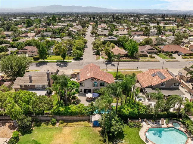 943 W 14th Street, Upland, California 91786