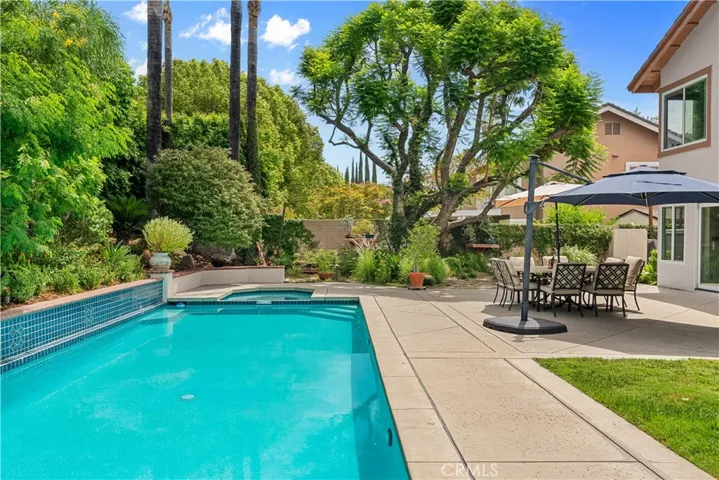 943 W 14th Street, Upland, California 91786