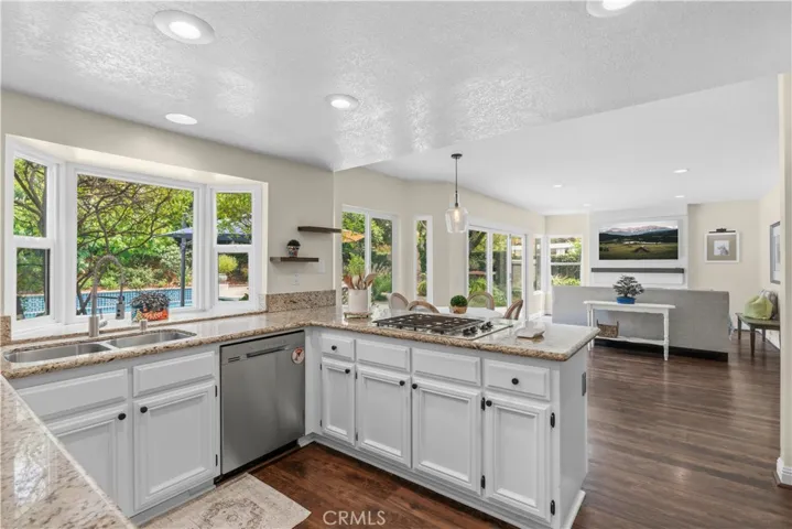 943 W 14th Street, Upland, California 91786