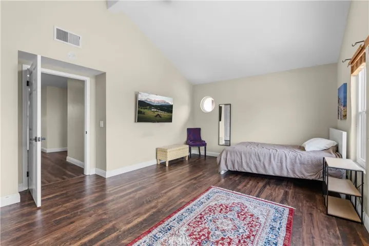 943 W 14th Street, Upland, California 91786