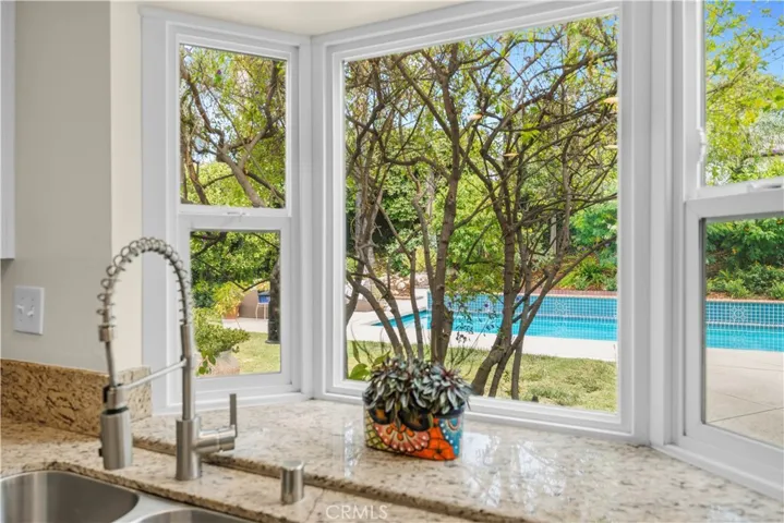 943 W 14th Street, Upland, California 91786
