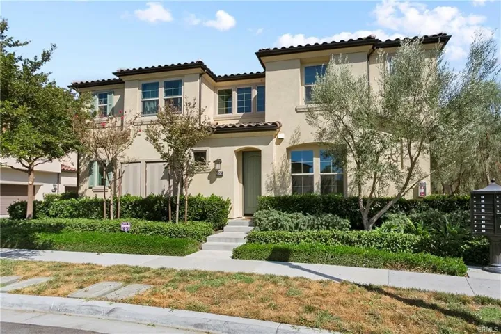 80 Savannah, Lake Forest, California 92630