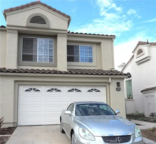 108 Almador, Irvine, California 92614