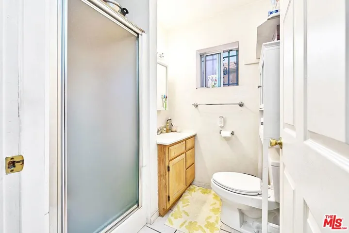 1231 S Harvard Boulevard, Los Angeles, California 90006