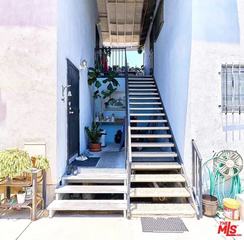 1231 S Harvard Boulevard, Los Angeles, California 90006